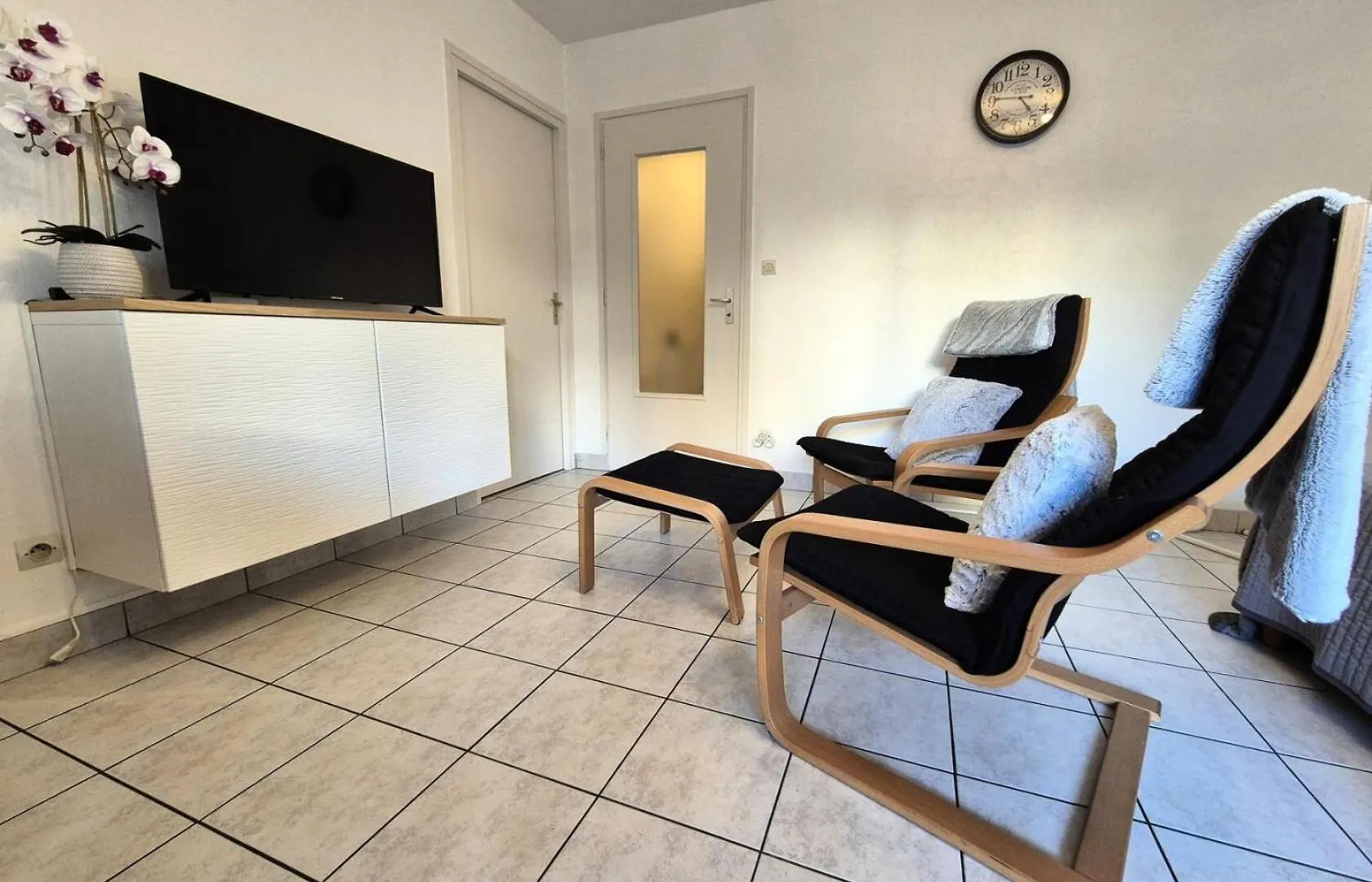 Residence Du Temple - Agreable Studio, Tres Fonctionnel Et Bien Agence ! Mae-7124 Εξ Λε Μπαν 0*, Εξ Λε Μπαν